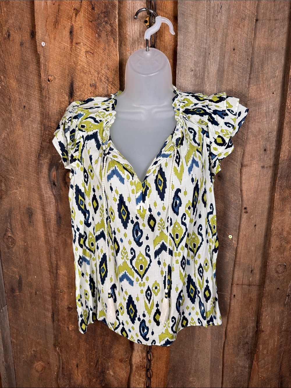 Rose & Olive NWOT White Blouse with Lime and Navy Ikat Print